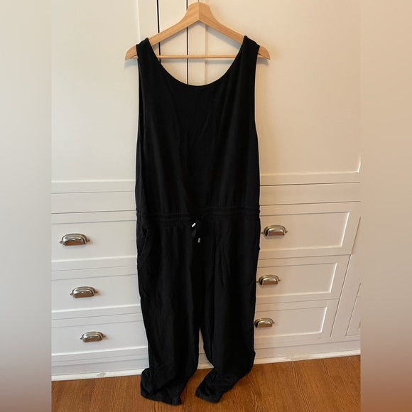 Smash and Tess Romper with Bateau neck - Picture 1 of 5